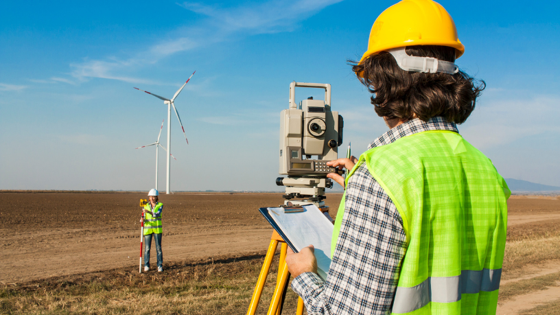 Descubra com Matheus Vinicius Voigt os caminhos que a engenharia elétrica traça para harmonizar tecnologia e meio ambiente.