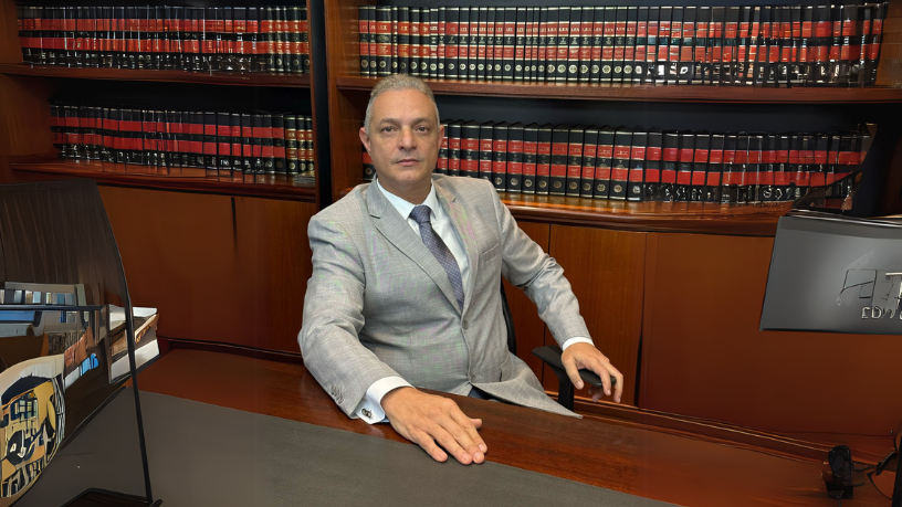 Leonardo Manzan esclarece que a reforma impacta operações digitais de alto volume com novas exigências e controles fiscais.