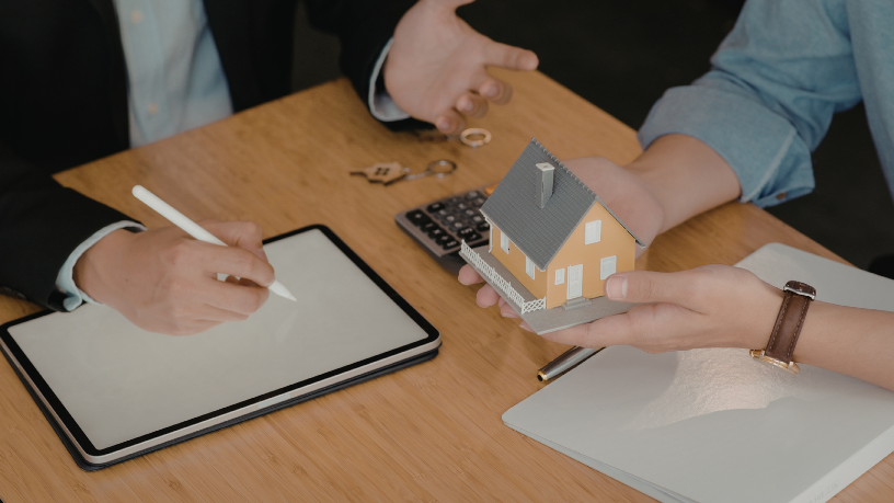 Projetar conforto térmico desde o início evita correções posteriores e retrabalho construtivo. Alex Nabuco Dos Santos ressalta como essa decisão agrega valor ao imóvel.